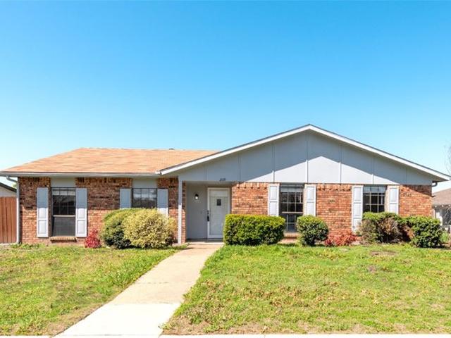 House for sale in Carrollton, Texas