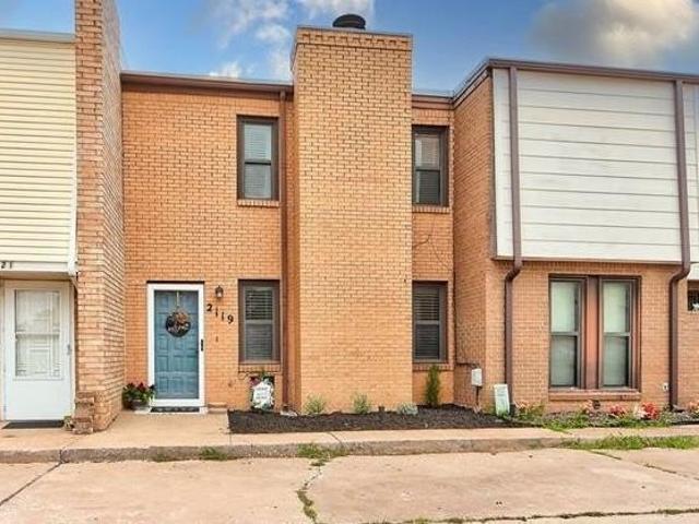 Townhouse for sale in Oklahoma City, Oklahoma