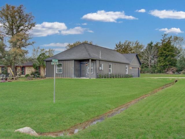 House for sale in Hempstead, Texas