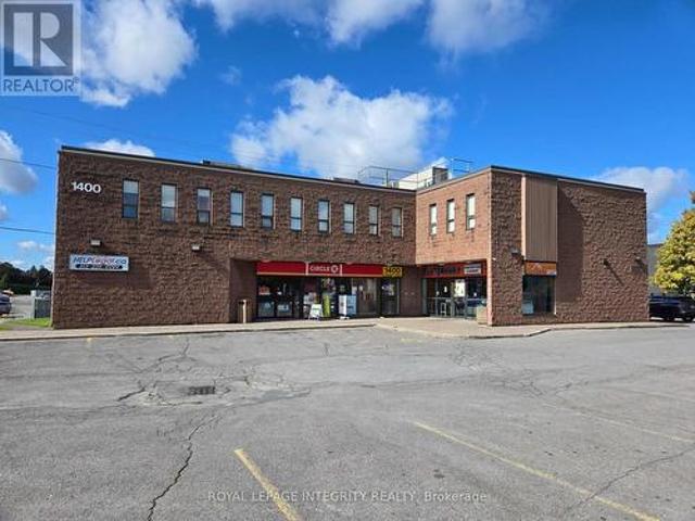 Commercial for rent in College, Ottawa