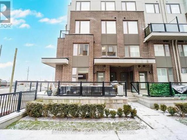 Townhouse for sale in Durham, Ontario