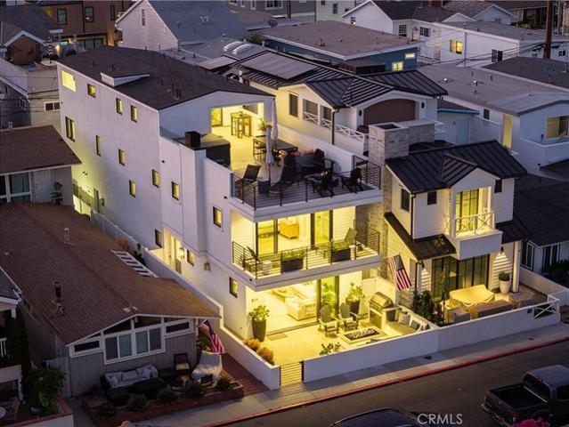House for sale in Corona Del Mar, California