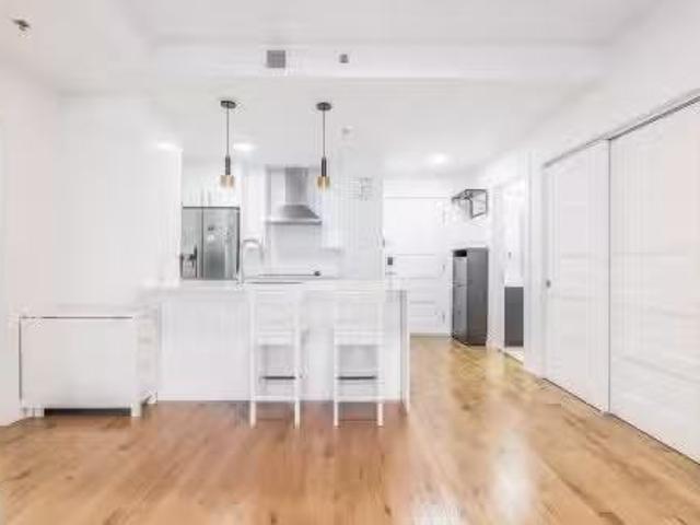 Condo for sale in St. Leonard's, Quebec