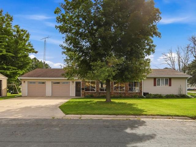 House for sale in Steele, Minnesota