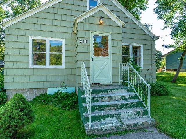 House for sale in Pelican Rapids, Minnesota