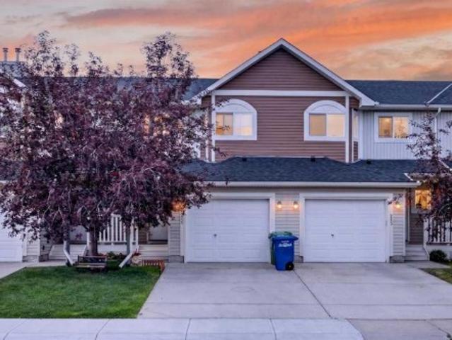 Townhouse for sale in Airdrie, Alberta