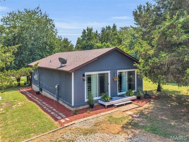 House for sale in De Soto, Missouri