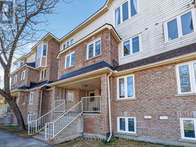 Townhouse for sale in Briston Private Condos, Ottawa