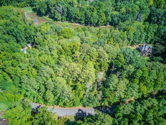Land for sale in Hoschton, Georgia
