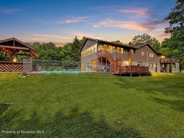 House for sale in Elmhurst, Pennsylvania