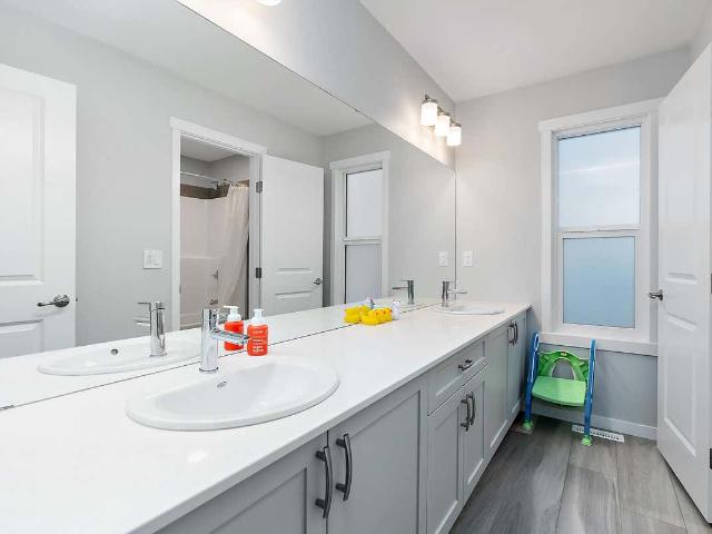 House for sale in Spruce Grove, Alberta