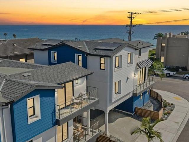 Townhouse for sale in Carlsbad, California