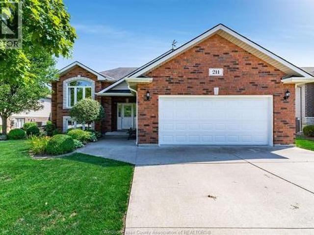 House for sale in Kingsville, Ontario