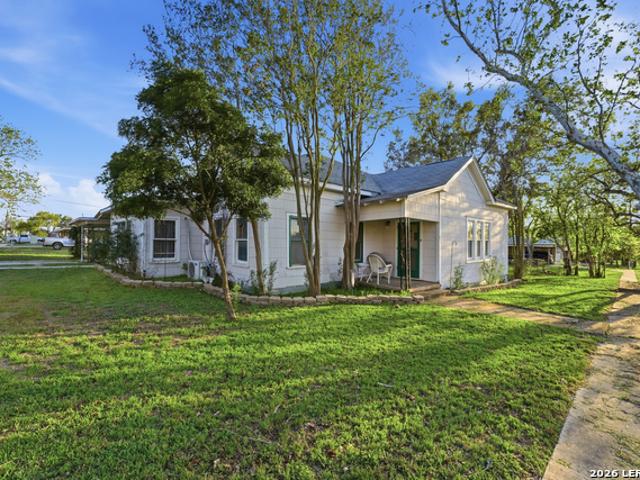 House for sale in Nixon, Texas