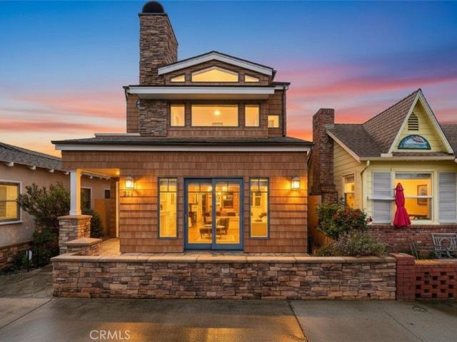 House for sale in Corona Del Mar, California