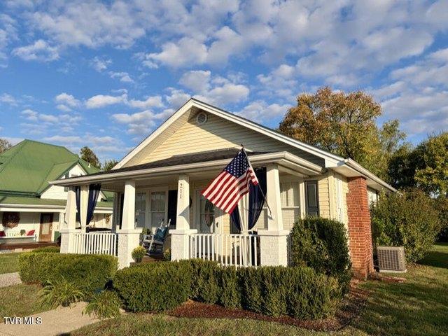 House for sale in Black Bottom, Elizabethton