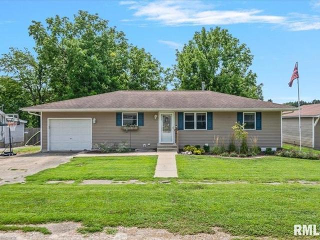 House for sale in Edinburg, Illinois