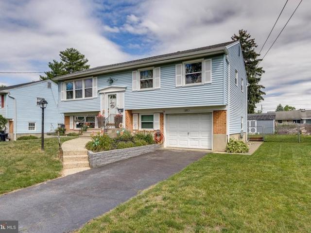 House for sale in Turnersville, New Jersey