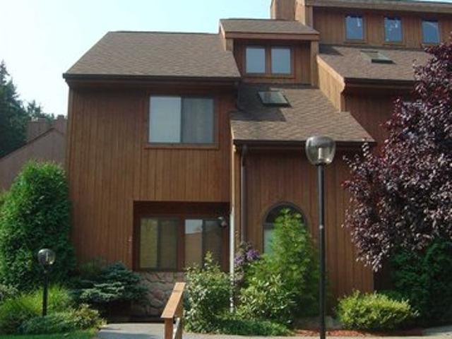 Condo for sale in Poughkeepsie, New York