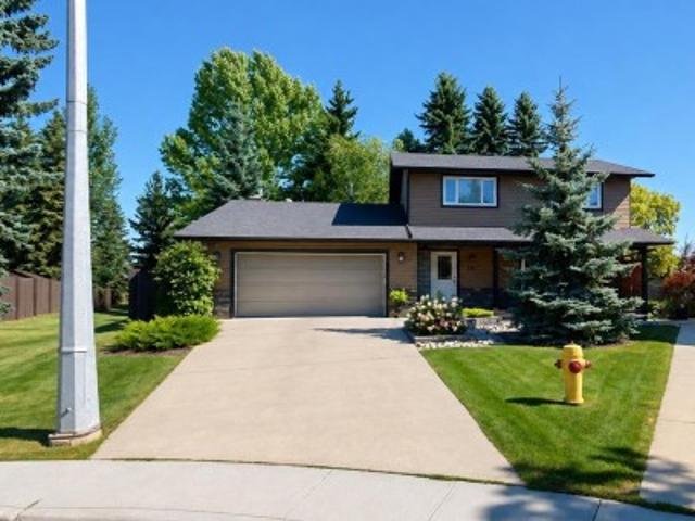 House for sale in Sherwood Park, Alberta