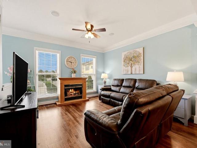 Townhouse for sale in Oaklawn, Leesburg