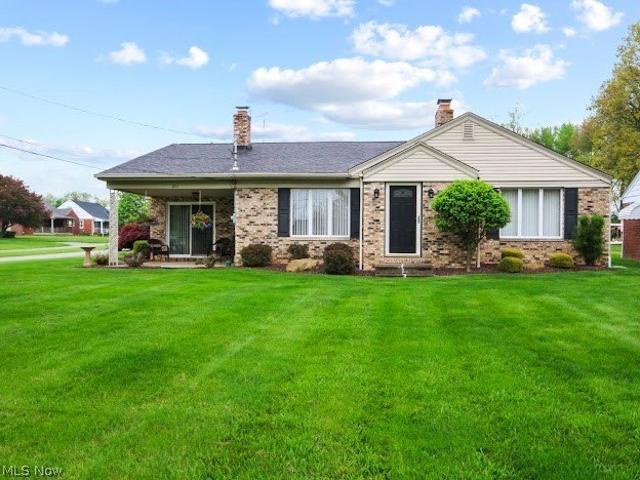 House for sale in Struthers, Ohio