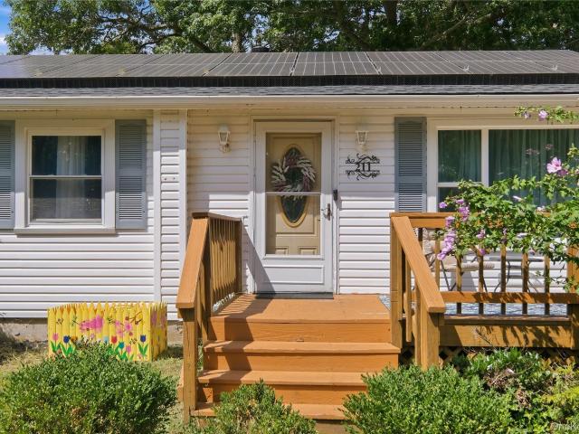 House for sale in Mastic, Town of Brookhaven