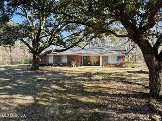 House for sale in Carthage, Mississippi