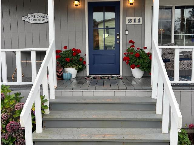 House for sale in Seaside, Clatsop County