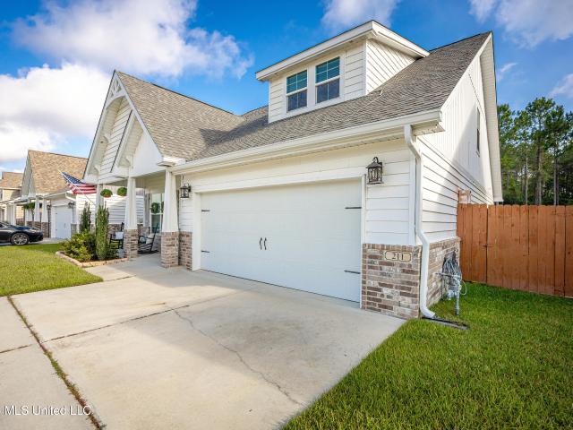 House for sale in Ocean Springs, Mississippi