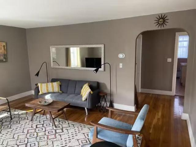 Apartment for rent in Kingston