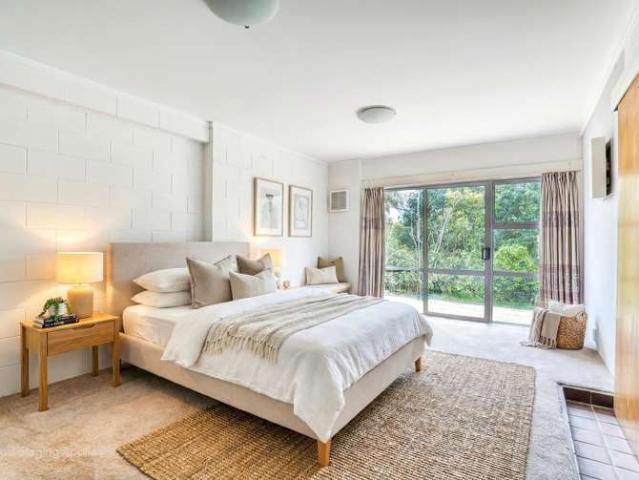 Townhouse for sale in Mount Roskill