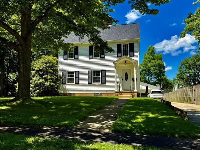 House for sale in Summit, Ohio