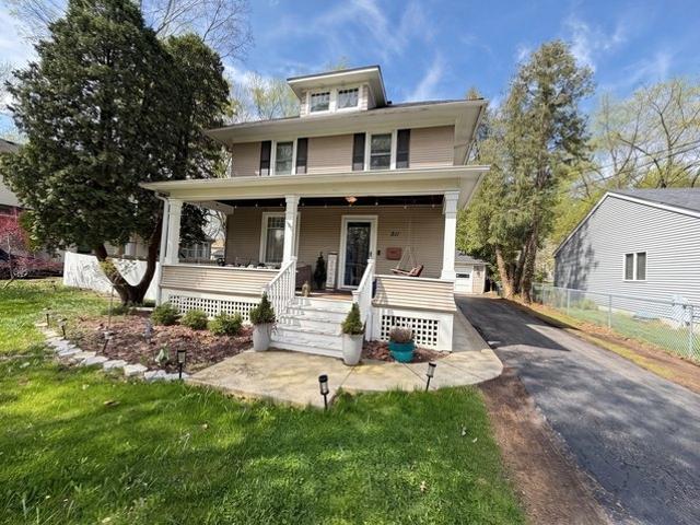 House for sale in Batavia, Kane County
