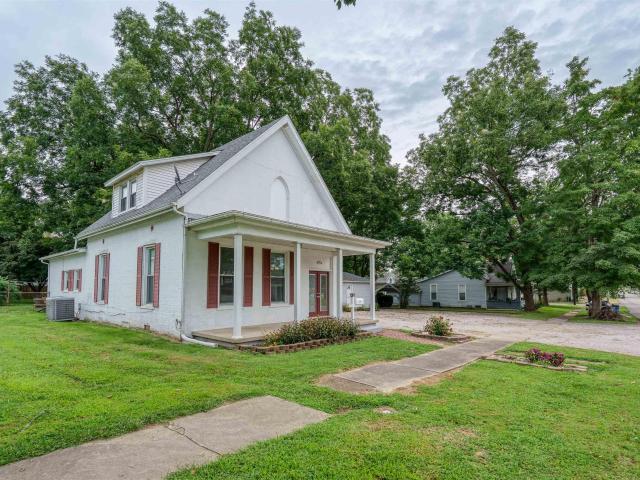 House for sale in Lincoln Pioneer Village, Rockport