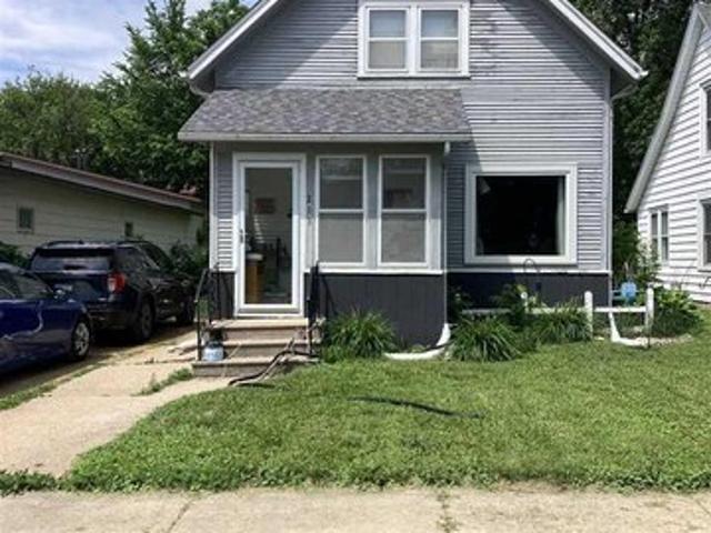 House for sale in Lake Crystal, Minnesota