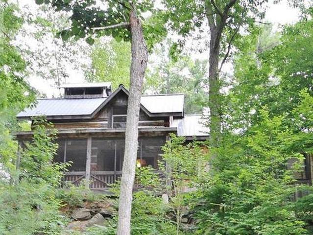 House for sale in Ontario