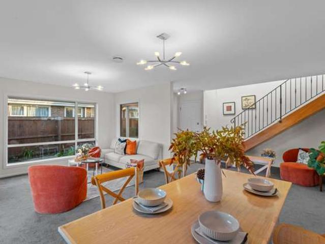 House for sale in Chaslands, Canterbury