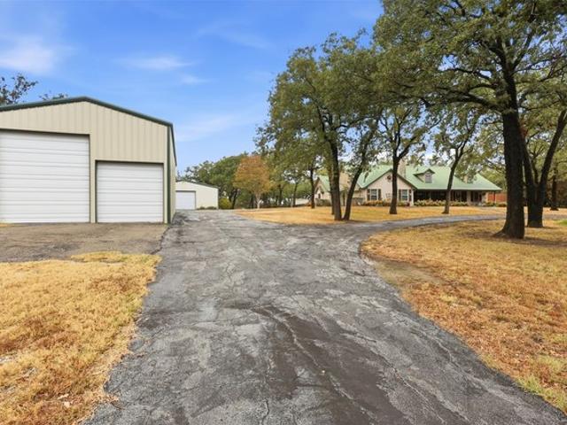 House for sale in Springtown, Parker County