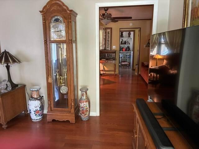 House for sale in Mayfield, Kentucky