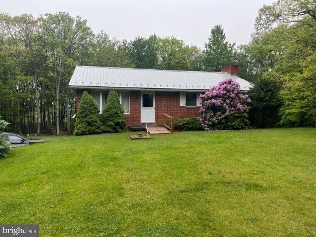 House for sale in Garrett, Maryland
