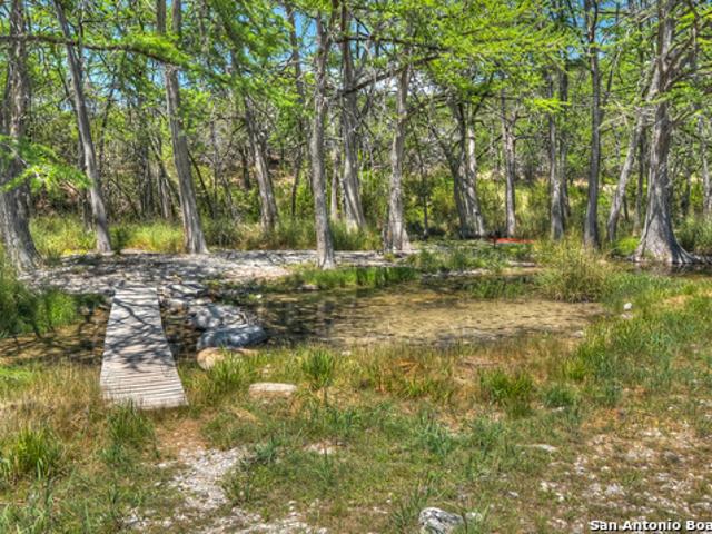 House for sale in Leakey