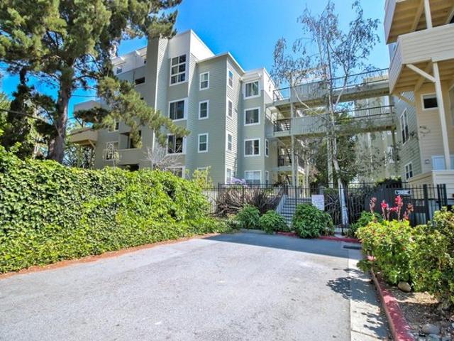 Condo for sale in San Mateo, California