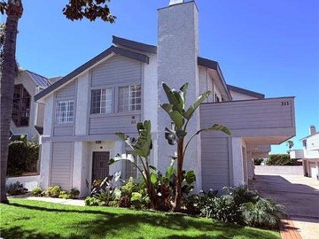 Townhouse for sale in Redondo Beach, California