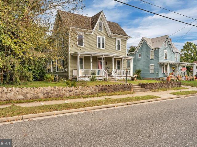 House for sale in Elmer, New Jersey