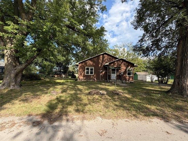 House for sale in Stuart, Adair County