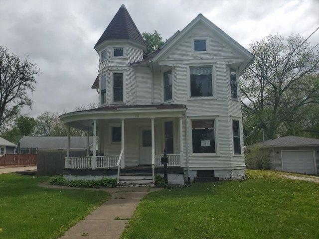 House for sale in Cambridge, Illinois