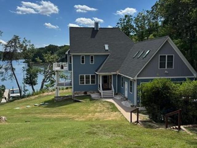 House for sale in Lusby, Maryland