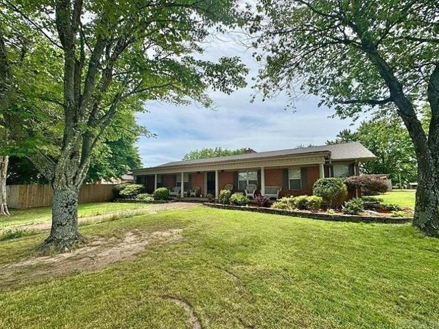 House for sale in Mountain View, Stone County