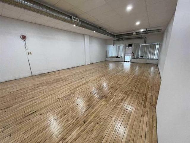 Commercial for rent in Thunder Bay, Ontario